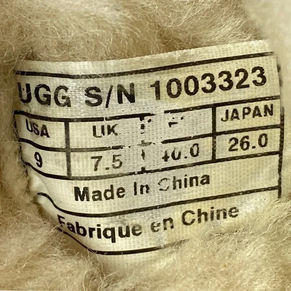 UGG Slippers - Picture 9 of 15